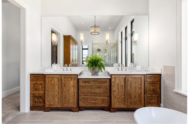 Custom mirror
